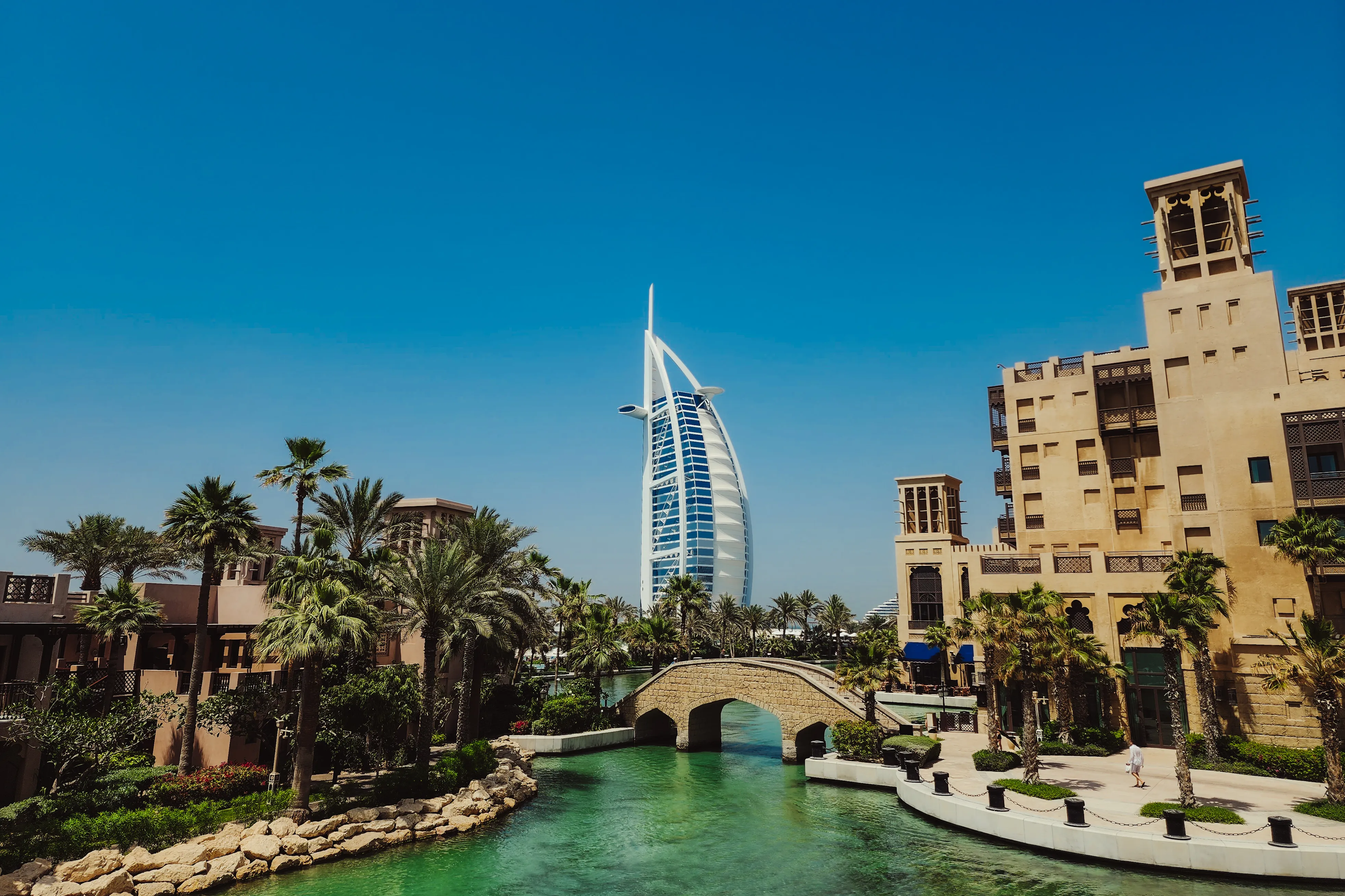 Dubai modern városi látképe